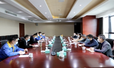 平湖市委常委、宣傳部長沈志鳳蒞臨景興紙業(yè)調(diào)研疫情防控和復工復產(chǎn)情況